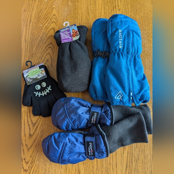 Toddler Winter Mitten Lot Toddler Fits Size 1-3x - Picture 1 of 6